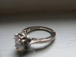 Oval 730094.JPG
