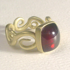 Flourish-18k-garnet.jpg