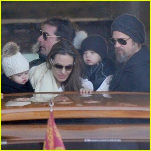 angelina-jolie-brad-pitt-knox-vivienne.jpg