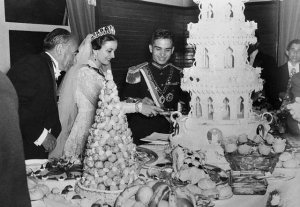king-hussein-and-queen-dina-1955.jpg