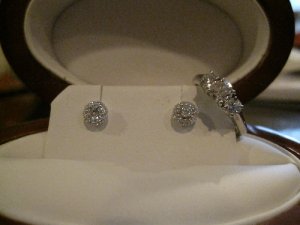 earringsringeg.jpg
