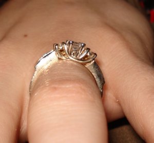 cldring1.3897987.JPG