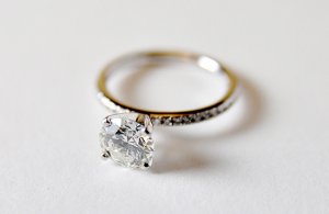 ring_diamondxoxoxox.jpg ring_diamondxoxoxox.jpg