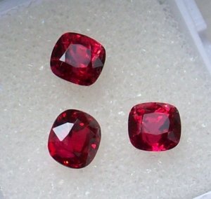 ACStrioredspinelpair1A.jpg