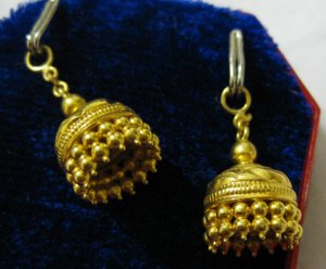 oauc09ssale-Earrings2.jpg