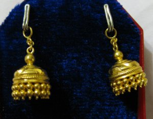 oauc09ssale-Earrings3.jpg