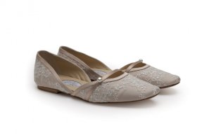 Dainty-Bess-L.jpg