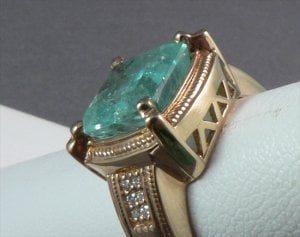 300-colombian-emerald-006a.jpg
