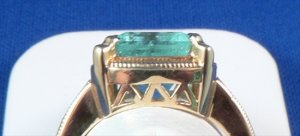 300-colombian-emerald-004.jpg