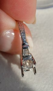 kiz-zircsetting2.jpg