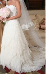 Pronovias-A-line-Hindu-off-white-2008-5.jpg