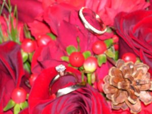 1226bouquetwrings.jpg