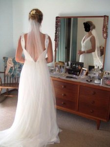 hotbackofdress.JPG hotbackofdress.JPG