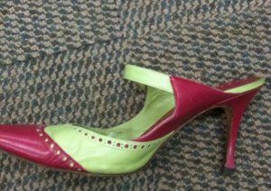 pinkgreenshoe3.8.JPG