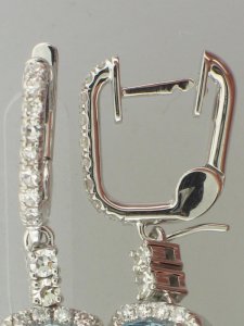 Aquaearringstoppart.jpg