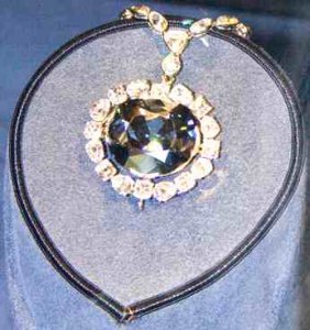 hope_diamond_necklace2.jpg