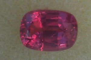 TLpinkishredmahengespinel.JPG