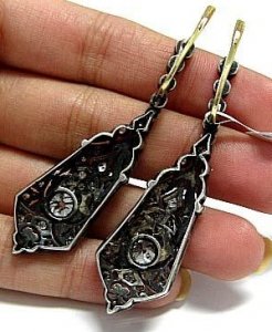 silverdoverearrings7x.jpg