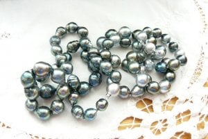 blueshirtreflectsinpearls.jpg
