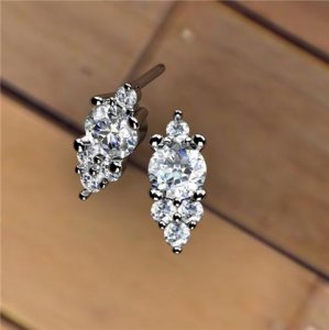 Earring rendering 1.jpg