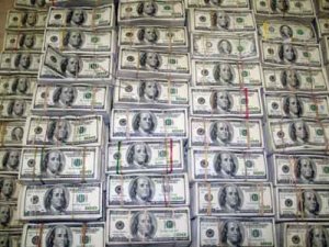 09890money.jpg