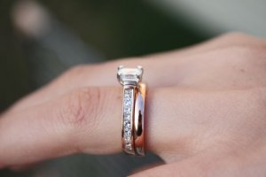 Side finger 1.jpg
