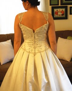 kp04092weddingdress4.jpg