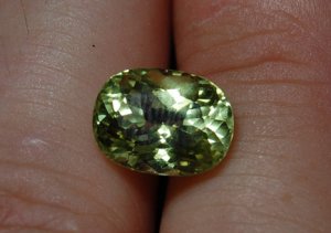 kiz-og-chrysoberyl2.jpg