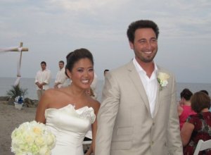 cupcake61910marriedbeach.jpg