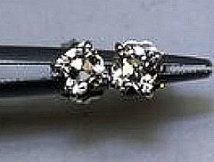 4752784297_b4bdaa2322_m earrings small.jpg