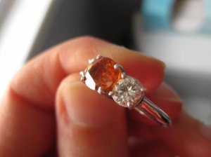 Spess 3 stone good diamond.jpg