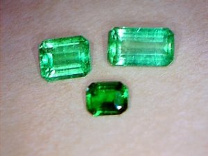 emeraldtrioksos.jpg emeraldtrioksos.jpg