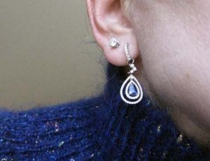 cmsblusapphireearrings8.jpg