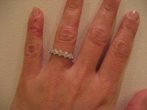 cakehandshot123.jpg cakehandshot123.jpg