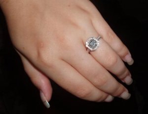fullhandview1.jpg