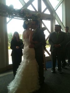 ceremonykissalnick.jpg
