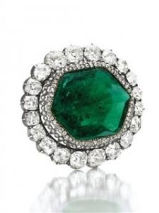 Brooch.jpg
