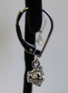 JA-earrings-sideGlamorShot1.jpg JA-earrings-sideGlamorShot1.jpg