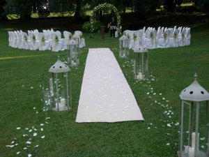 mscushion-nonpro-ceremony-chairsetup.jpg