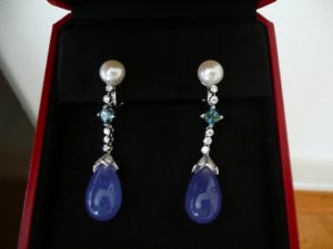 pearl-chalcedony 008.jpg