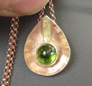 TsavPendant9282a.jpg
