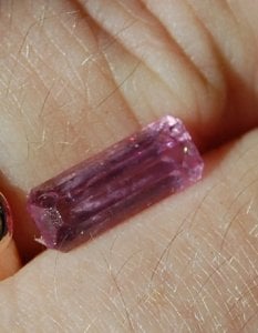 kiz-pinktopaz2.jpg