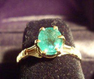 emerald ring 1.JPG