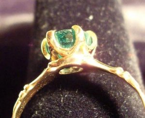 emerald ring 3.JPG