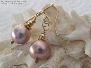 Pearl earrings for Gailey 01.jpg