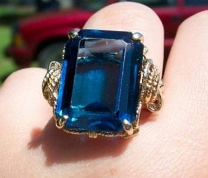 25KBlue Spinel.JPG