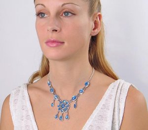 NecklaceC.jpg