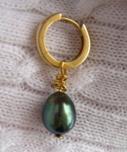 Earring1_1305.jpg