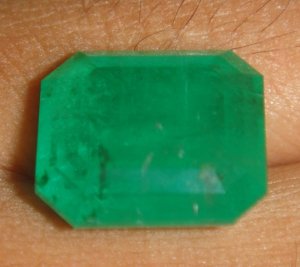 Emerald4.JPG Emerald4.JPG