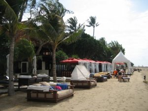 sanuahotelbeach.jpg